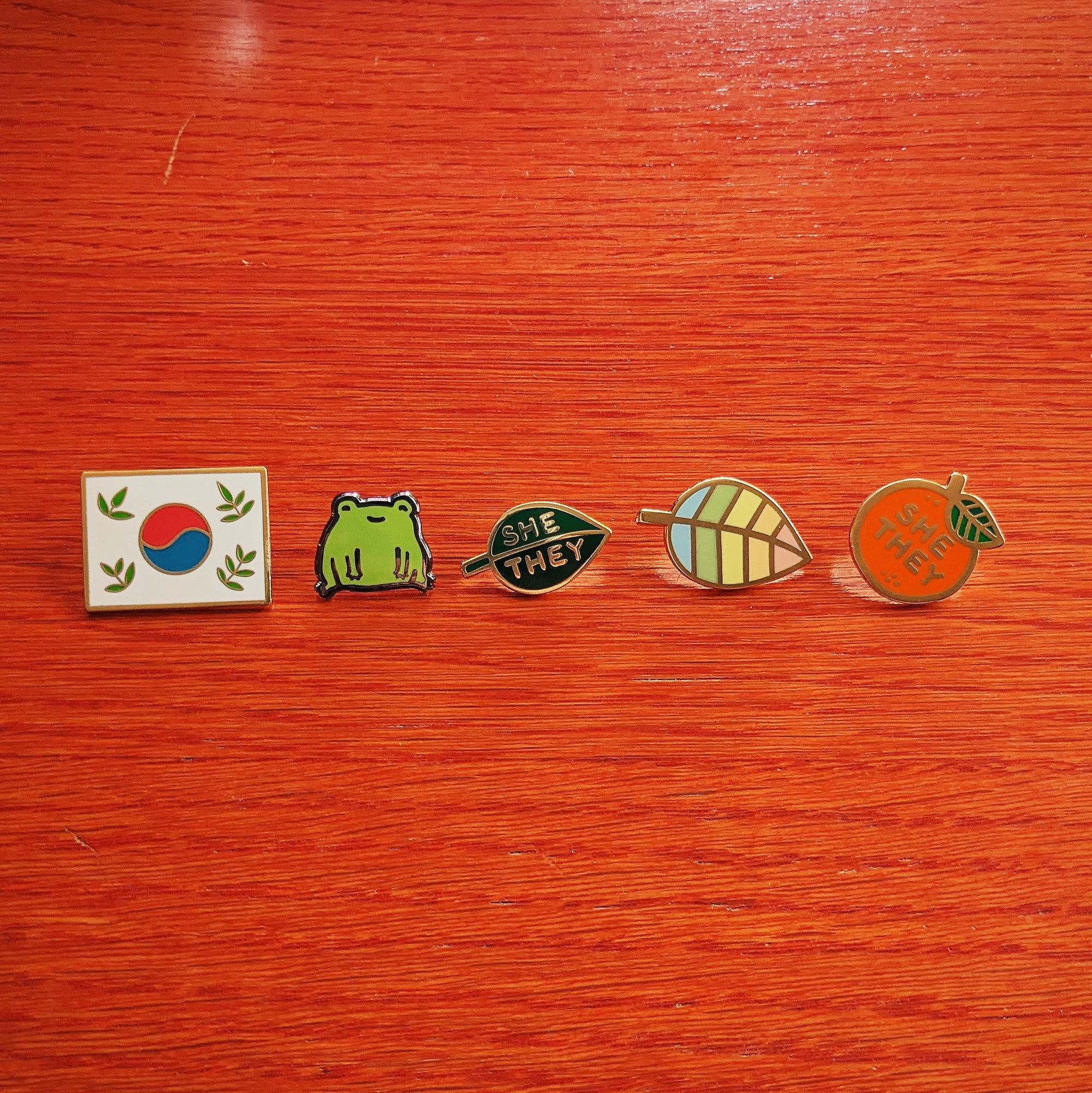 Pronoun Leaf Pin - any pronouns