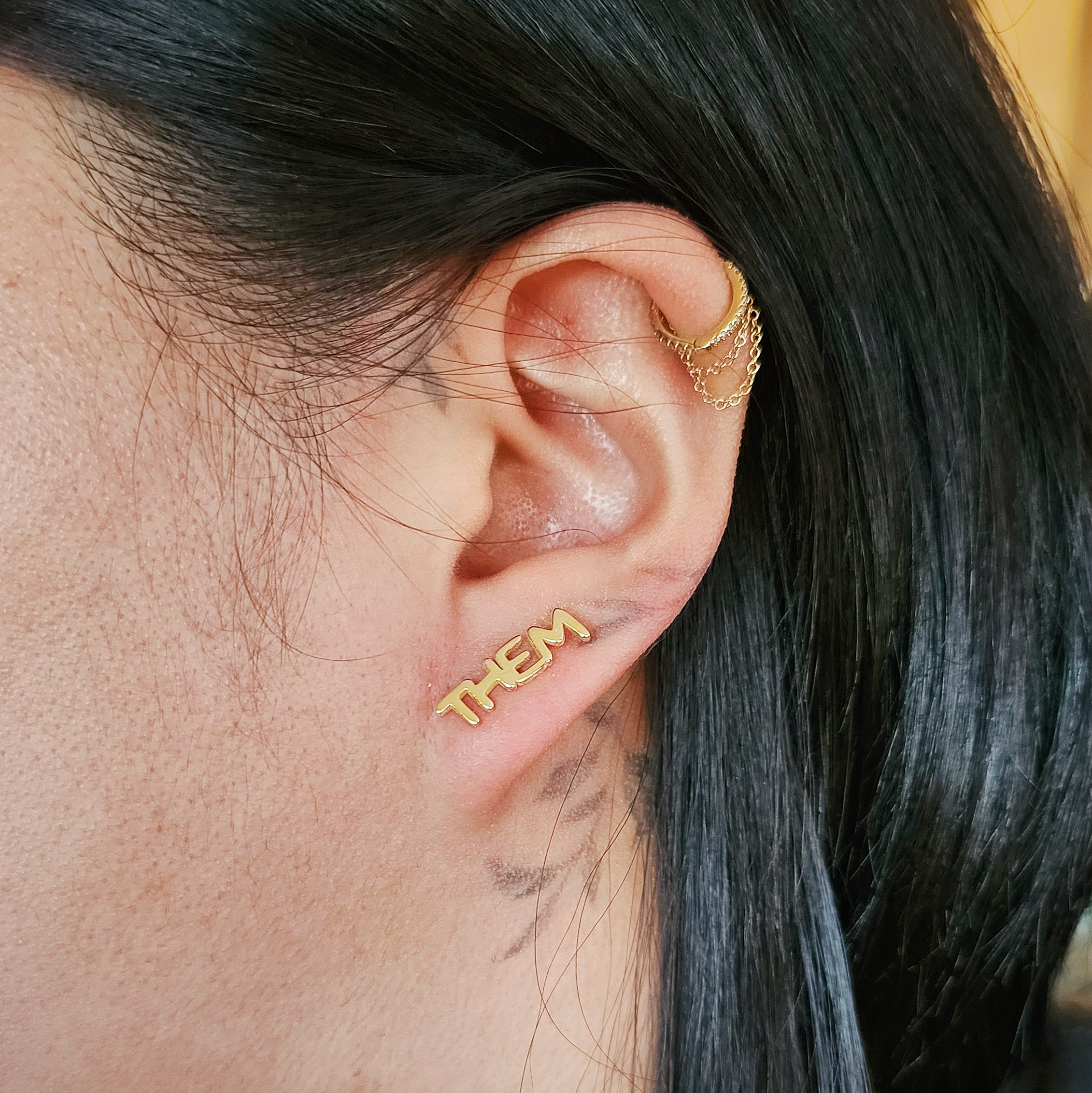 14K Gold Nameplate Earring Hoop Charm, Old English Font – Nana Bijou